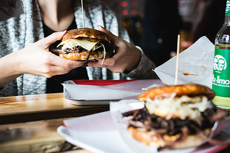Pulled pork burger thumbnail