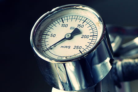 Pressure Gauge Old thumbnail