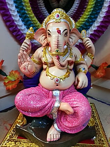 Ganesha statuette thumbnail