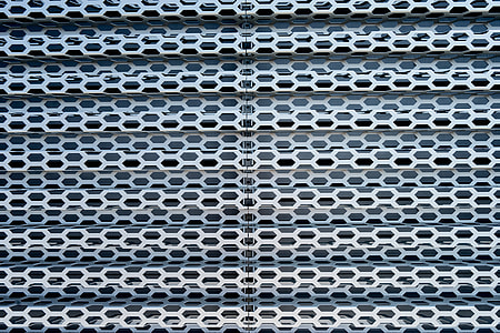 white and gray screen thumbnail