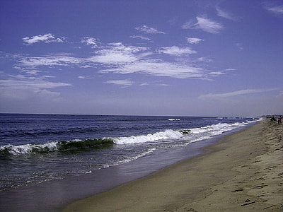 Beach and sky at the Marina in Chennai, India thumbnail
