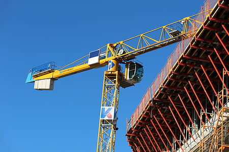 yellow crane tower thumbnail