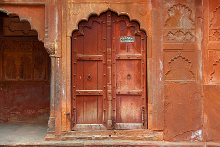 close brown side-by-side door thumbnail