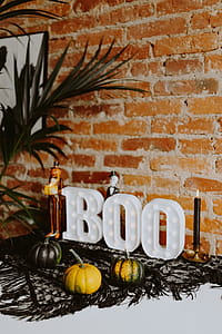 Halloween decorations with Boo Letters thumbnail