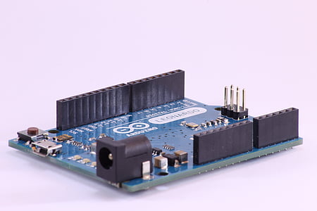 green and black circuit board thumbnail