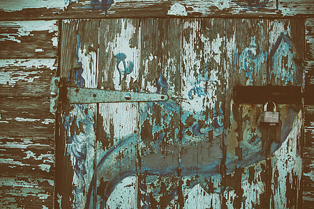 Wide-angle shot of an old lock-up hut with faded textures, image captured with a Canon 5D thumbnail