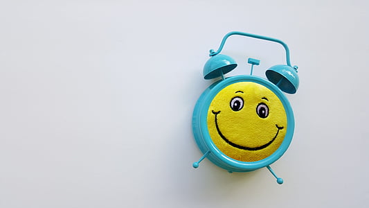 blue smiley alarm clock thumbnail