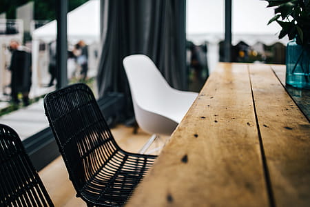 Modern interior with dining table and chairs thumbnail