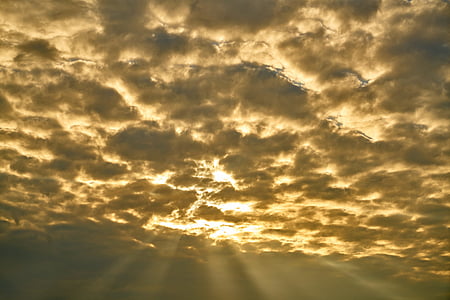 photo of sun rays thumbnail
