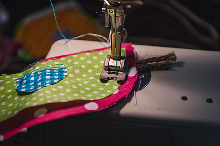 silver sewing machine thumbnail