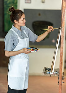 woman painting thumbnail