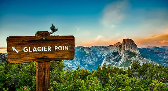 Glacier Point signage on top of the mountain thumbnail