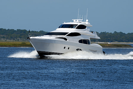 white yacht thumbnail