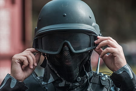 person wearing safety gears thumbnail