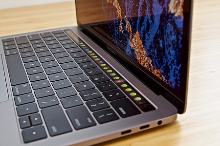 MacBook Pro thumbnail