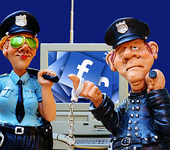 policeman and policewoman clay figurine thumbnail
