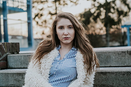 woman sitting on stairs thumbnail