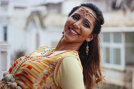 woman leaning on terrace thumbnail