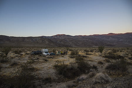 vehicles on desert thumbnail