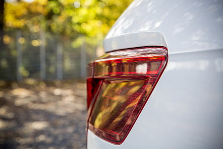white car thumbnail