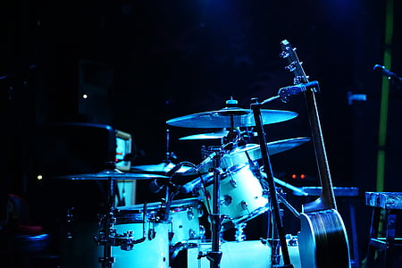 white drum kit thumbnail