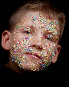 boy with sprinkles on his face thumbnail