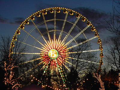 yellow and red ferris wheel thumbnail