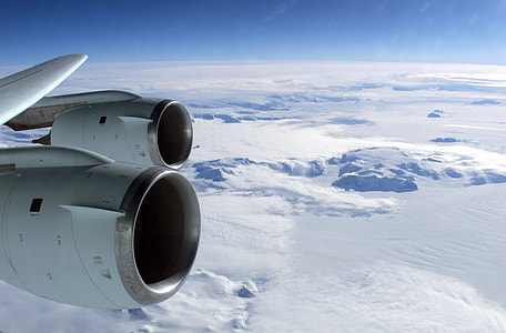 Flying over the snow and ice of Antarctica thumbnail