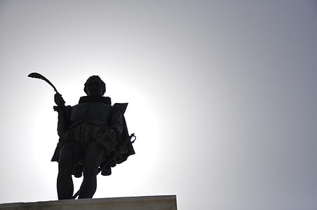 statue during daytime thumbnail