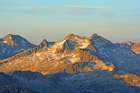 brown mountains thumbnail