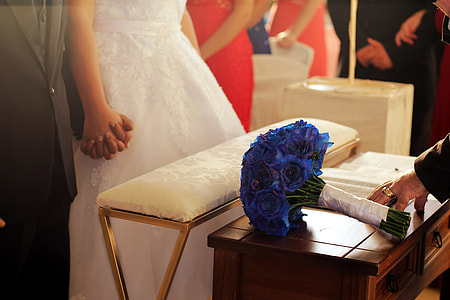 A wedding couple in a church thumbnail