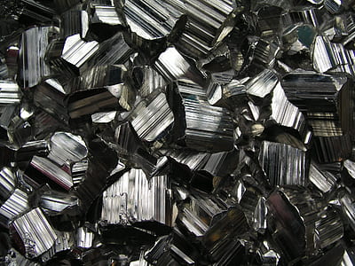 close up photography of gray stones thumbnail