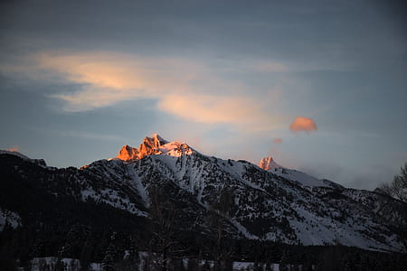 silhouette of mountain thumbnail