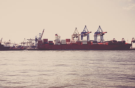 photo of cruise ship on sea thumbnail