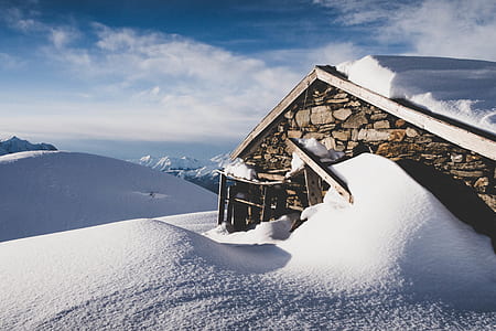 snow-covered house thumbnail