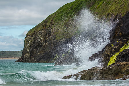 sea waves on rocky shore thumbnail