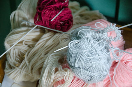silver rod on gray yarn thumbnail