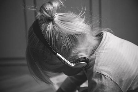 girl listing music thumbnail