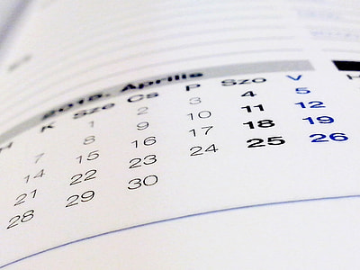 selective focus photography of white and black April calendar thumbnail