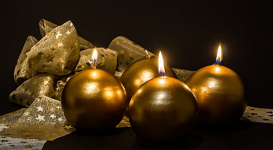 four round brown candles thumbnail