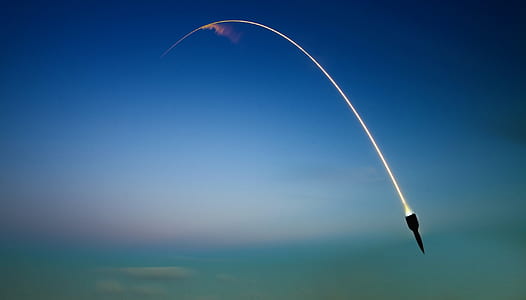 rocket at the sky thumbnail