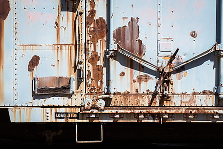 white truck thumbnail