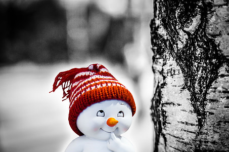 snowman wearing red knit hat illustration thumbnail