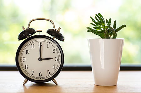 Double Bell Alarm Clock Displaying 3:00 Time thumbnail