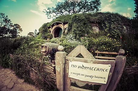 No Admittance signage near trees thumbnail