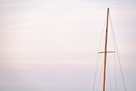 brown wooden boat part thumbnail