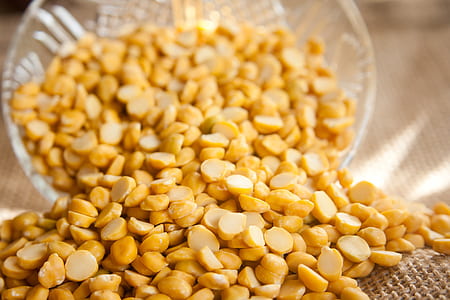 glass bowl pouring corn kernels thumbnail
