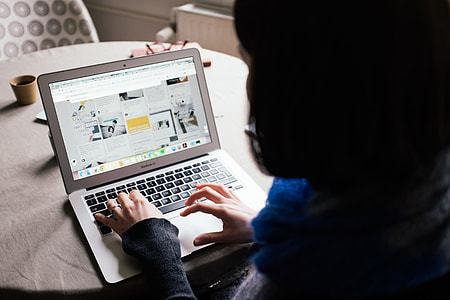 Girl viewing Pinterest thumbnail