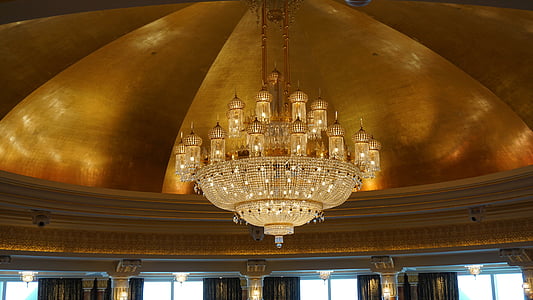 gold chandelier thumbnail