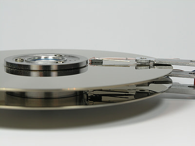 close-up photo of gray turntable thumbnail